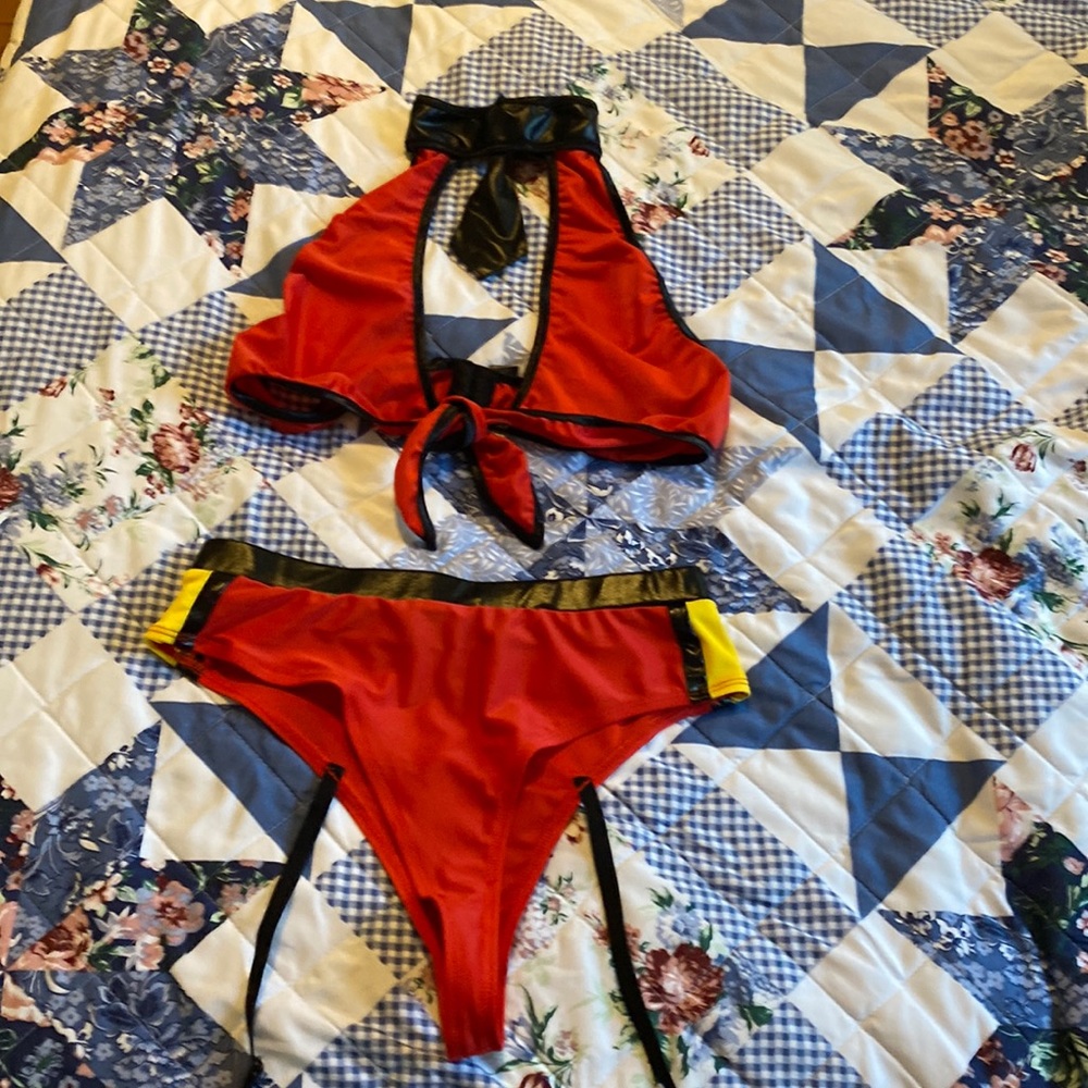 Fredericks of Hollywood cosplay set Mrs incredible